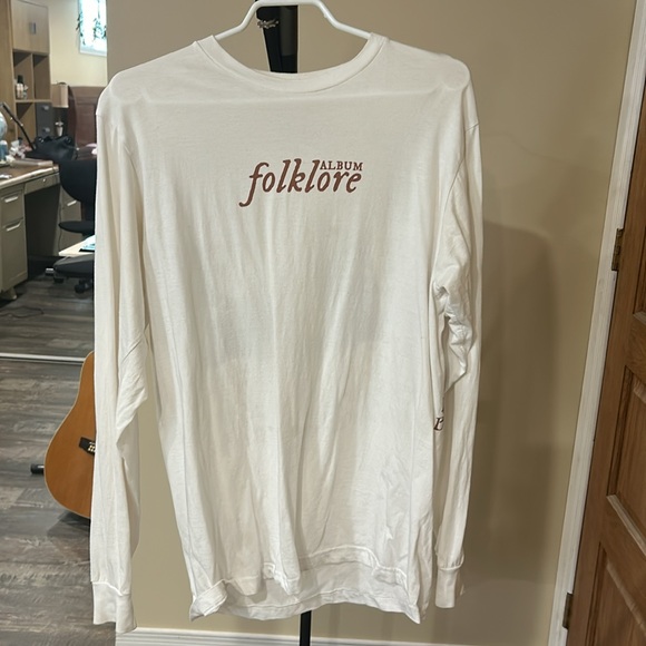 Taylor Swift Folklore Merch August sold out exclusif one year anniversaire - Picture 2 of 4